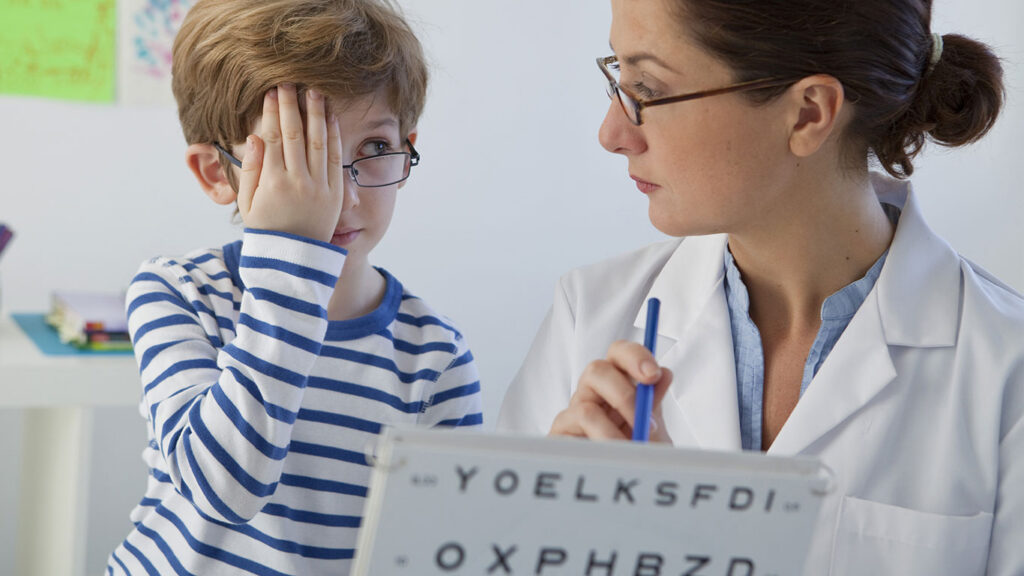 Control de la miopía en la población infantil